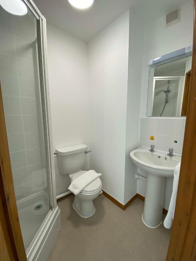 Regency Hall Smart Cheltenham Ensuite Rooms E Exterior photo