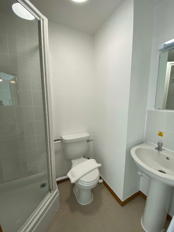 Regency Hall Smart Cheltenham Ensuite Rooms E Exterior photo